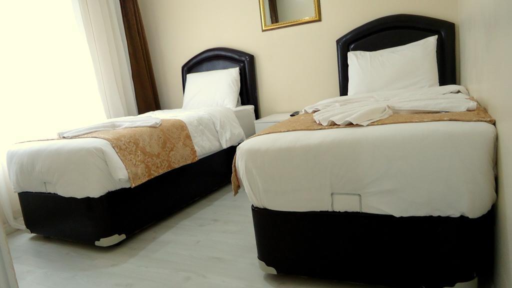 Tolga Hotel Истанбул Екстериор снимка