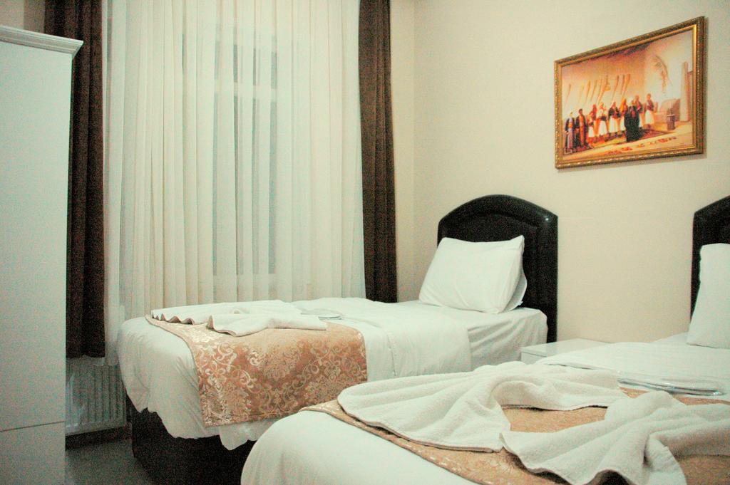 Tolga Hotel Истанбул Екстериор снимка