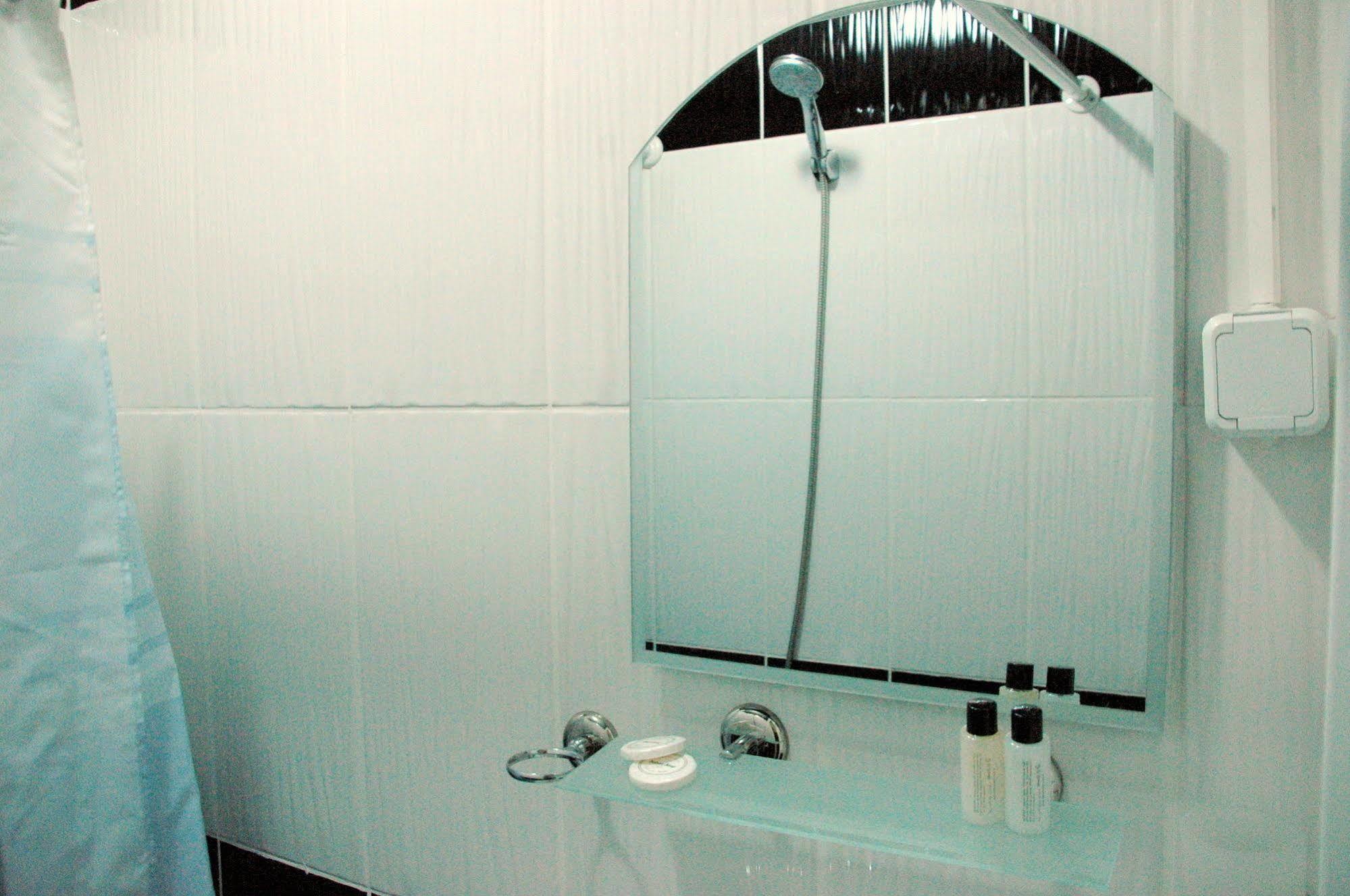 Tolga Hotel Истанбул Екстериор снимка